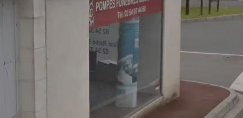 Photographie de la Pompes Funèbres Meusnoises de la ville de Meusnes