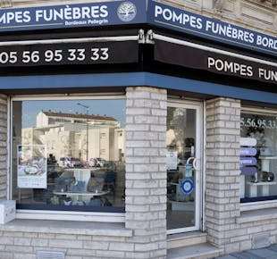 `photo de l'établissement de ${name}`