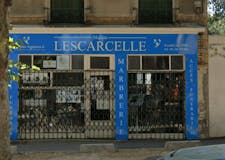 Devanture de Pompes Funèbres et Marbrerie Lescarcelle