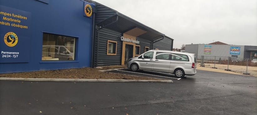 Photographie de La Pompes Funèbres Roc-Eclerc de Bourgoin-Jallieu
