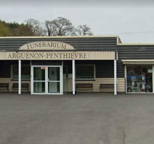 `photo de l'établissement de ${name}`