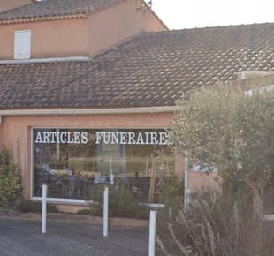 `photo de l'établissement de ${name}`