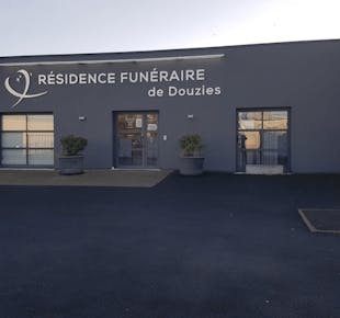 `photo de l'établissement de ${name}`