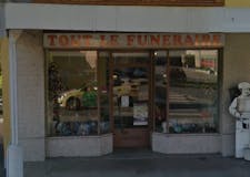 Devanture de Pompes Funèbres Pech