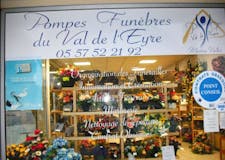 Devanture de Pompes Funèbres du Val de l'Eyre