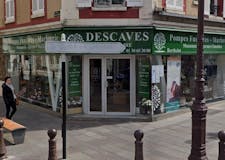 Devanture de Pompes Funèbres Marbrerie Descaves