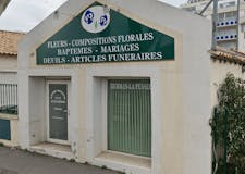 Devanture de Pompes Funèbres et Marbrerie Hermann