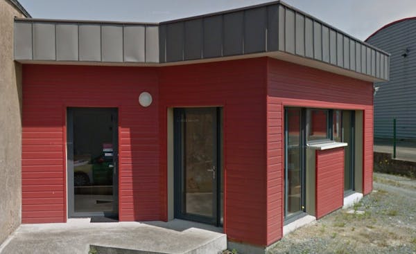 Photographie de la Pompes Funèbres des trois rivières de la ville de Plessé