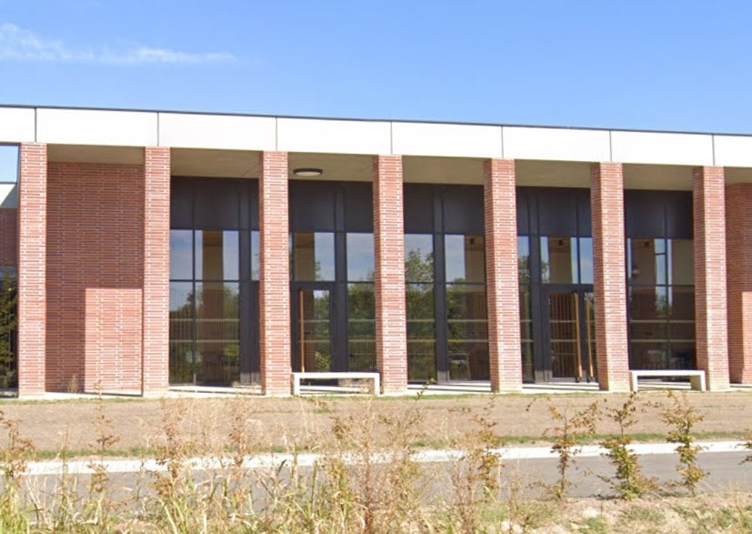 `photo de l'établissement de ${name}`