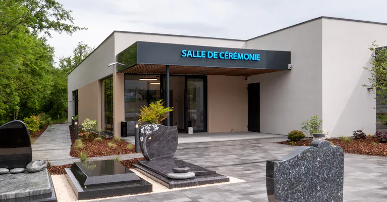 Entrée de la salle de cérémonie de Gandy Pompes Funèbres Marbrerie à Chevry