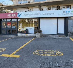 `photo de l'établissement de ${name}`
