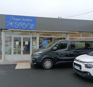 `photo de l'établissement de ${name}`