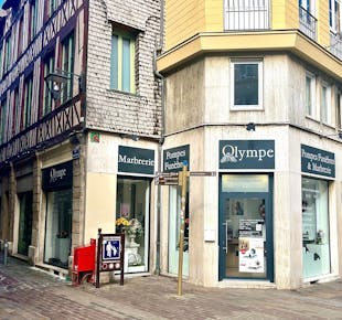 `photo de l'établissement de ${name}`