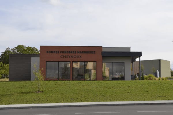 Photographie de la Pompes Funèbres Cheynoux de Vic-le-Comte