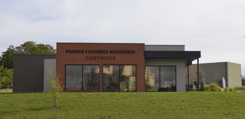 Photographie de la Pompes Funèbres Cheynoux de Vic-le-Comte