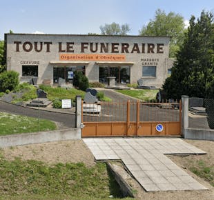 `photo de l'établissement de ${name}`