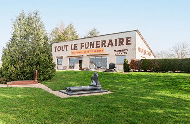 Photographie de la Pompes Funèbres Vigouroux de Saint-Germain-des-Fossés