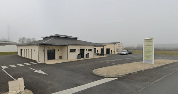 Photographie de la Pompes Funèbres Jeanneton du Blanc