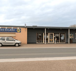 `photo de l'établissement de ${name}`
