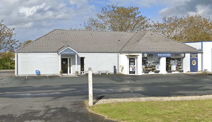 Photographie de la Pompes Funèbres Alain Janet - Roc Eclerc d'Issoudun