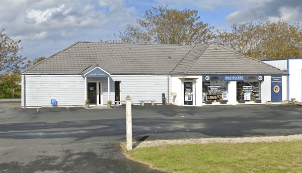 Photographie de la Pompes Funèbres Alain Janet - Roc Eclerc d'Issoudun