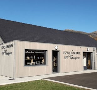 `photo de l'établissement de ${name}`