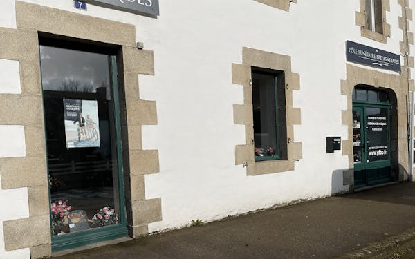 Photographie de la Pôle Funéraire Bretagne Ouest de Lanmeur