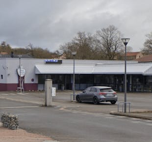 `photo de l'établissement de ${name}`