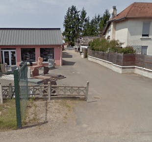 `photo de l'établissement de ${name}`