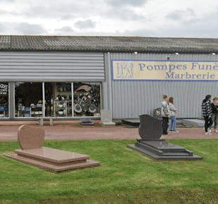 `photo de l'établissement de ${name}`