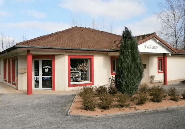 Photographie de Pompes Funèbres ANDRIQUE - REGARD de Pierre-de-Bresse