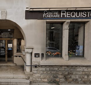 `photo de l'établissement de ${name}`