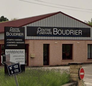 `photo de l'établissement de ${name}`