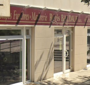 `photo de l'établissement de ${name}`