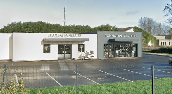 Photographie de Pompes Funèbres Frère Amboise de Nazelles-Négron