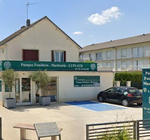 `photo de l'établissement de ${name}`