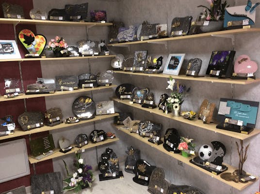 Photographies des Pompes Funèbres Marbrerie Funérarium Viscontini de L'Isle-sur-le-Doubs