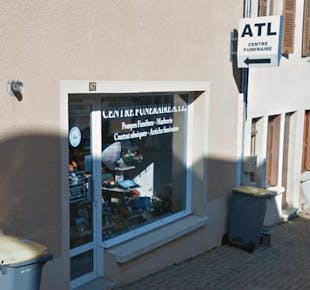 `photo de l'établissement de ${name}`