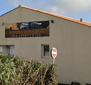 `photo de l'établissement de ${name}`