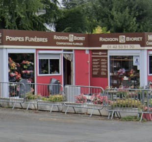 `photo de l'établissement de ${name}`