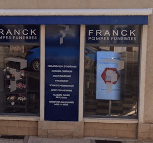 `photo de l'établissement de ${name}`