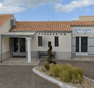 `photo de l'établissement de ${name}`
