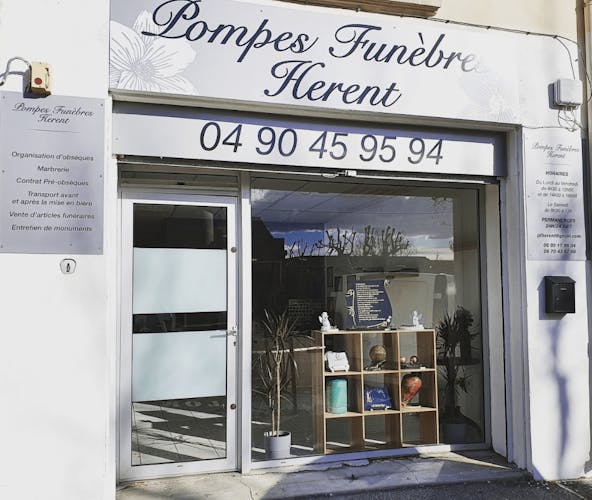 Photographie de la Pompes Funèbres Herent de La Fare-les-Oliviers