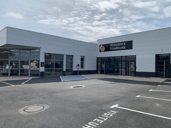 Photographie de la Pompes Funèbres ROBERT - Tradition Funéraire de Sainte-Maure-de-Touraine