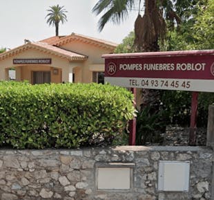 `photo de l'établissement de ${name}`