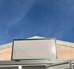`photo de l'établissement de ${name}`