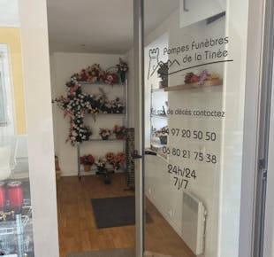 `photo de l'établissement de ${name}`
