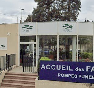 `photo de l'établissement de ${name}`
