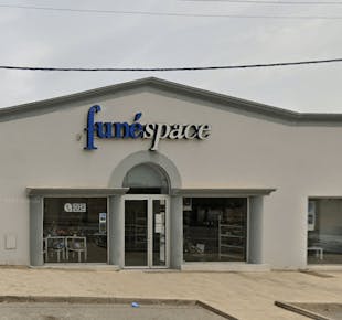 `photo de l'établissement de ${name}`