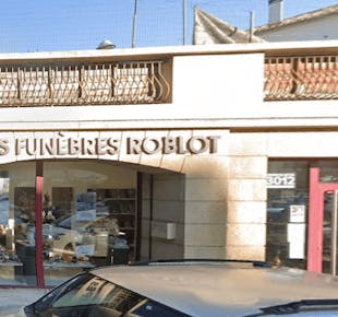 `photo de l'établissement de ${name}`